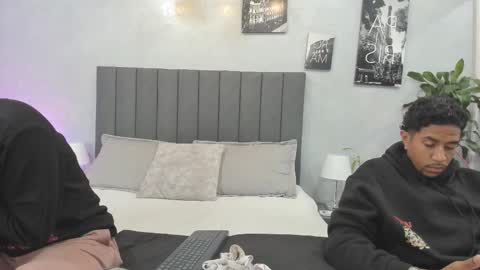 Violet and Myers online show from 09-29-25, 11:26