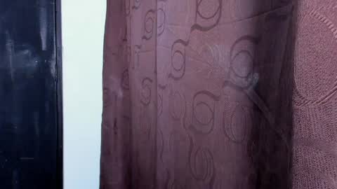 Violet and Myers online show from 04-06-26, 07:59