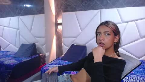 Violet online show from 03-14-26, 02:00