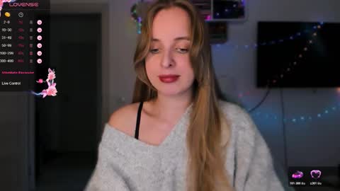 Snapshot of violet_blue_eyes chatting on 12-04-25, 10:57 Violet online show from 12-04-25, 10:57