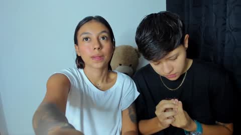 Violet and Casper online show from 01-06-25, 10:02