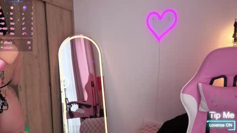 Snapshot of violet_ch chatting on 09-09-25, 05:12 violet online show from 09-09-25, 05:12