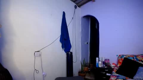 violet_hyuga online show from 10-18-25, 02:03