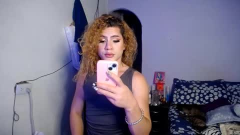 violet_hyuga online show from 10-21-25, 01:28