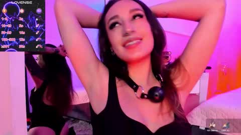 Violet Jones online show from 11-25-25, 02:17