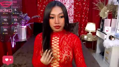 Snapshot of violet_monriets chatting on 12-14-25, 09:25 VIOLET online show from 12-14-25, 09:25