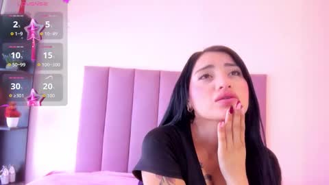 Snapshot of violet_myerrs chatting on 11-27-25, 01:57 violet online show from 11-27-25, 01:57