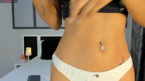 Snapshot of violet_rost chatting on 01-24-25, 04:28 Violet online show from 01-24-25, 04:28