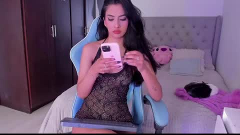 Violet  online show from 07-19-26, 05:38