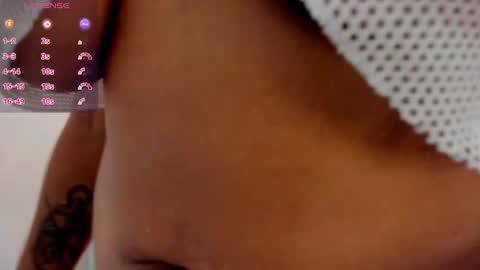 violet_roux online show from 09-27-25, 07:19