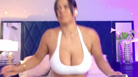 Violet  online show from 07-21-26, 07:27
