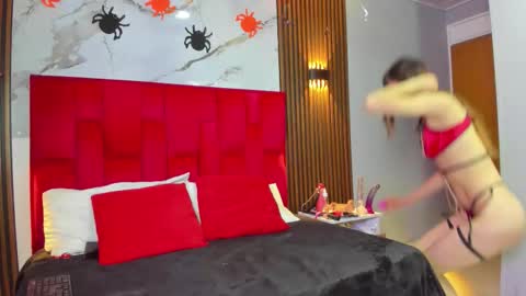 Snapshot of violet_storm_ chatting on 11-04-25, 01:05 violet_storm_ online show from 11-04-25, 01:05