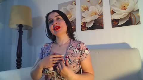 violet_tay1 online show from 11-20-25, 10:48