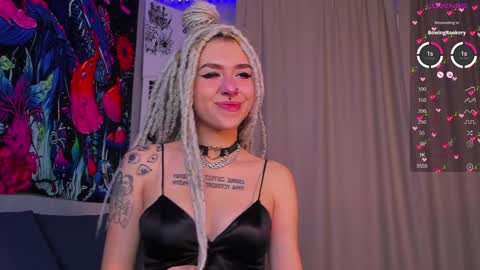 Snapshot of violet_walker7 chatting on 12-08-24, 09:35 Violet online show from 12-08-24, 09:35