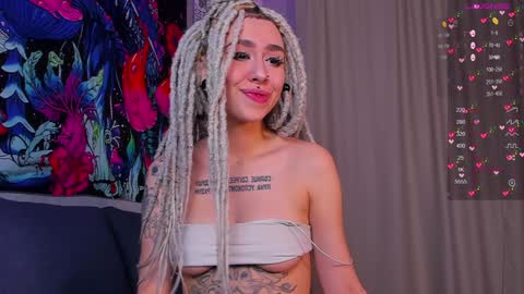 Snapshot of violet_walker7 chatting on 12-22-24, 12:05 Violet online show from 12-22-24, 12:05