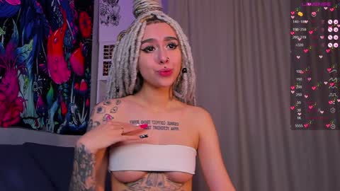 Snapshot of violet_walker7 chatting on 12-26-24, 11:54 Violet online show from 12-26-24, 11:54