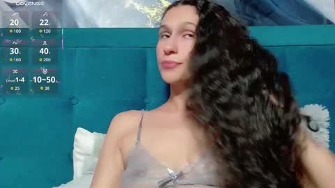 Violeta  online show from 02-11-26, 03:00