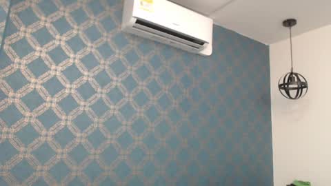 Violeta  online show from 12-14-24, 01:17