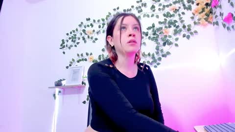 Violeta online show from 03-17-26, 01:47