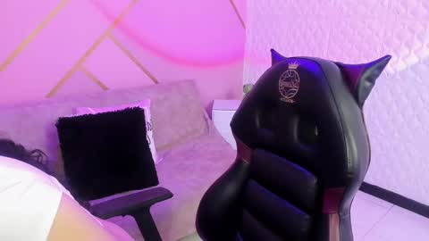     online show from 12-22-25, 09:45