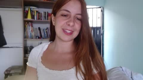 Snapshot of violeta_peter69 chatting on 01-14-26, 08:47 Violeta Peter online show from 01-14-26, 08:47