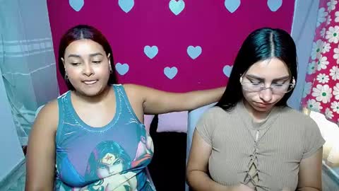 Snapshot of violeta_rouses chatting on 04-30-26, 04:57 violeta_rouses online show from 04-30-26, 04:57