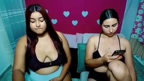 Snapshot of violeta_rouses chatting on 06-09-26, 03:29 violeta_rouses online show from 06-09-26, 03:29