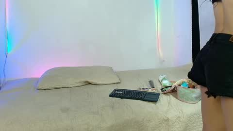 Snapshot of violeta_sofia_16 chatting on 06-06-26, 02:16 violeta sofia 16 online show from 06-06-26, 02:16