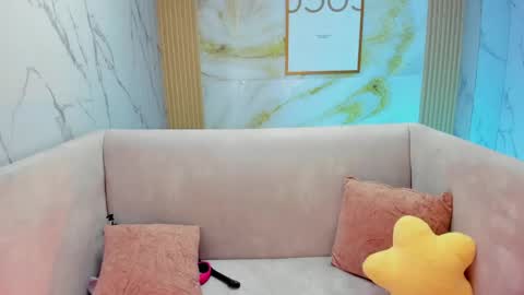 Snapshot of violeta_sub chatting on 05-23-26, 01:26 IG violeta sub online show from 05-23-26, 01:26