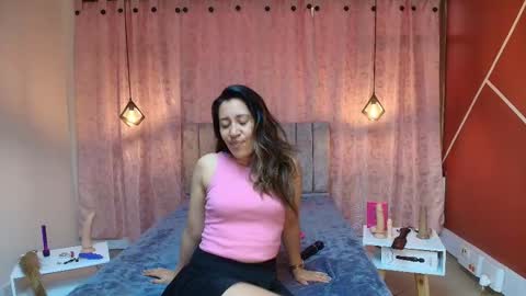 Snapshot of violetascott_ chatting on 11-18-25, 03:38 VIOLETA online show from 11-18-25, 03:38