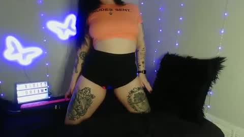 VioletDream online show from 09-12-25, 02:55