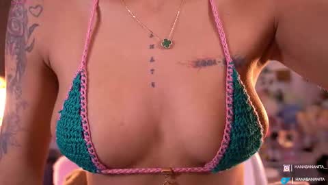 Snapshot of violeth___ chatting on 11-20-25, 11:10 violeth___ online show from 11-20-25, 11:10