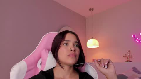 Violeth Hill online show from 01-31-25, 11:45