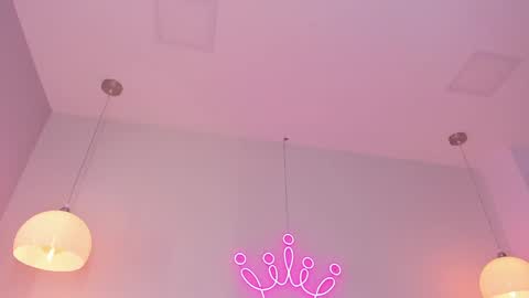 Violeth Hill online show from 02-04-25, 02:28