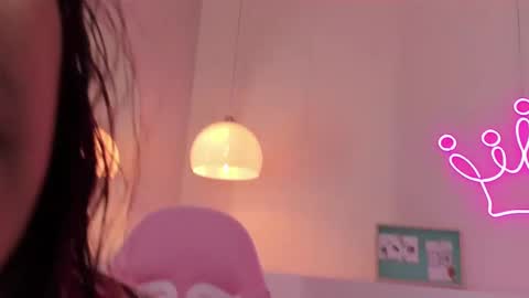 Violeth Hill online show from 02-23-25, 08:00