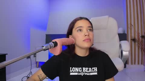 Violeth Hill online show from 03-06-25, 08:48