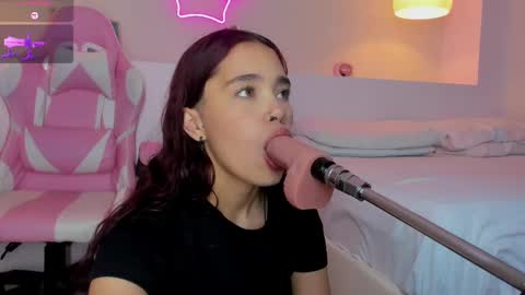 Violeth Hill online show from 03-11-25, 08:09