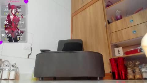 Snapshot of violetmontana chatting on 10-25-25, 09:39 VIOLETA MONTANA online show from 10-25-25, 09:39