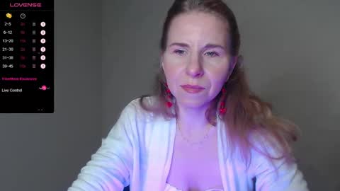 Snapshot of violetplath chatting on 12-29-24, 10:57 Violet next stream December 6 online show from 12-29-24, 10:57