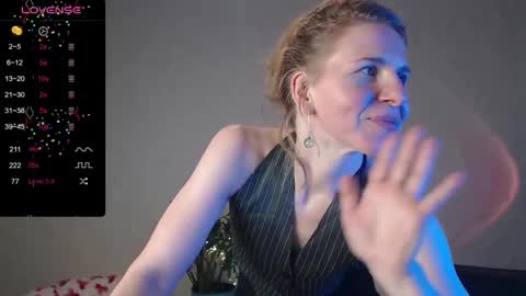 Snapshot of violetplath chatting on 01-26-25, 05:56 Violet next stream December 6 online show from 01-26-25, 05:56