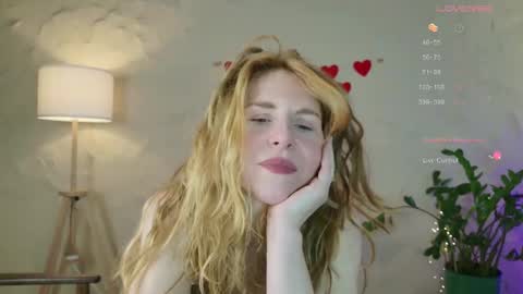 Snapshot of violetplath chatting on 02-16-25, 02:21 Violet next stream December 6 online show from 02-16-25, 02:21