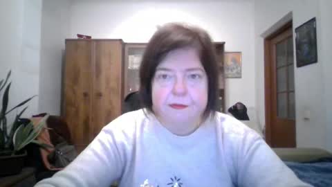 Snapshot of violetpulse chatting on 12-21-25, 01:29 violetpulse online show from 12-21-25, 01:29