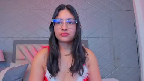 Violet Rousse online show from 05-19-26, 05:30