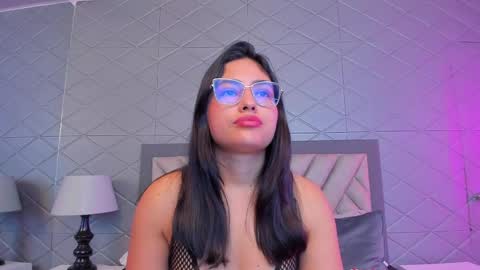 Violet Rousse online show from 05-22-26, 06:35