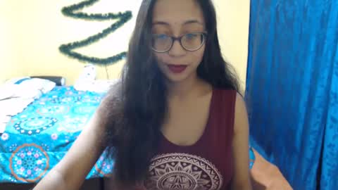Snapshot of violetsexhot999 chatting on 12-29-24, 01:13 Violet777  online show from 12-29-24, 01:13