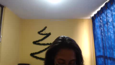 Snapshot of violetsexhot999 chatting on 12-29-24, 08:26 Violet777  online show from 12-29-24, 08:26