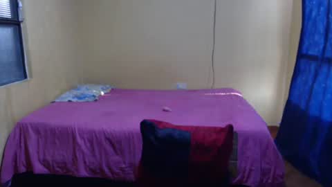 Snapshot of violetsexhot999 chatting on 01-19-25, 10:17 Violet777  online show from 01-19-25, 10:17