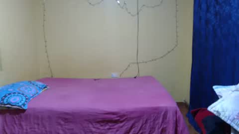 Snapshot of violetsexhot999 chatting on 01-25-25, 09:26 Violet777  online show from 01-25-25, 09:26