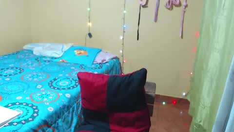 Snapshot of violetsexhot999 chatting on 02-18-25, 03:53 Violet777  online show from 02-18-25, 03:53