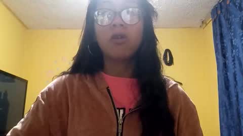 Snapshot of violetsexhot999 chatting on 10-26-25, 11:31 Violet777 online show from 10-26-25, 11:31